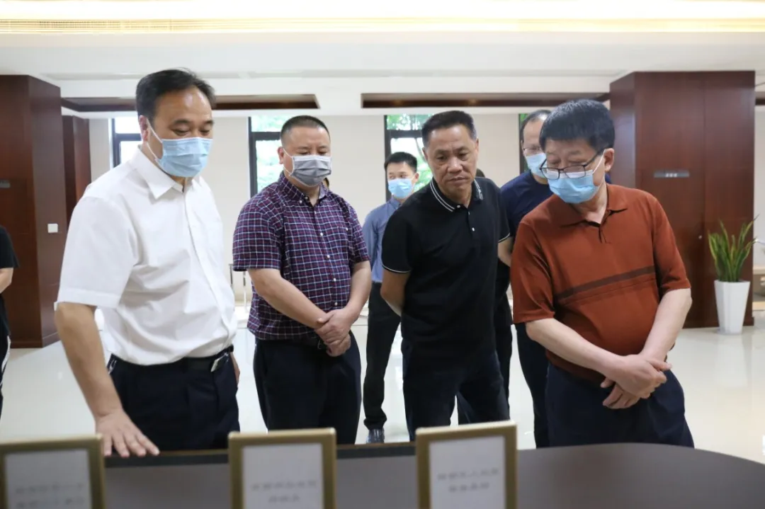 1756953440829375.jpg 1.jpg