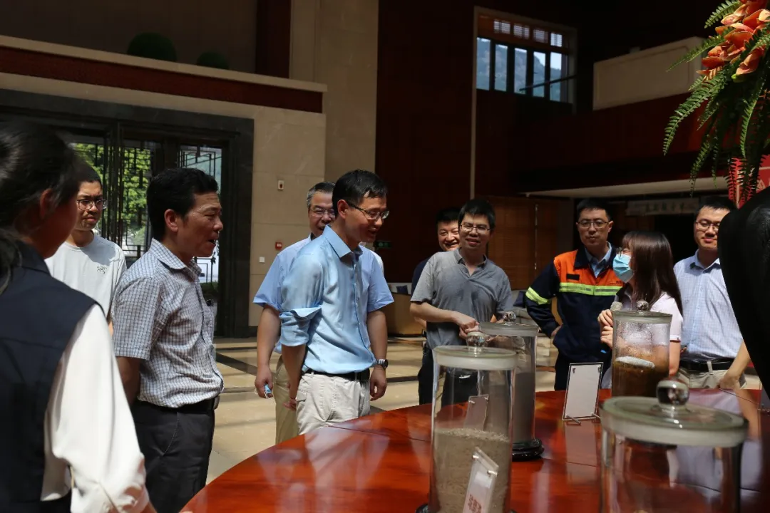 1756966042705334.jpg 1.jpg